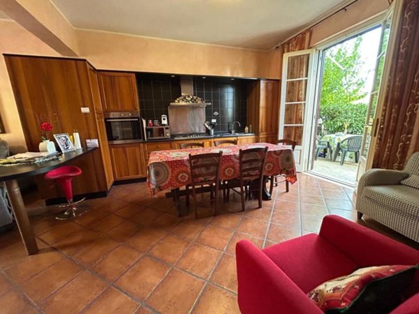 casa indipendente in vendita a Vinci in zona Sovigliana