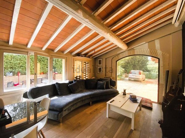 casa indipendente in vendita a Vinci