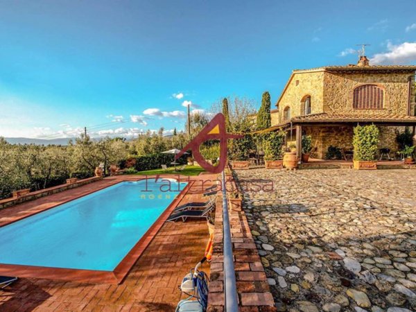 casa indipendente in vendita a Vinci