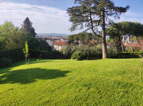 casa indipendente in vendita a Vinci in zona Sovigliana