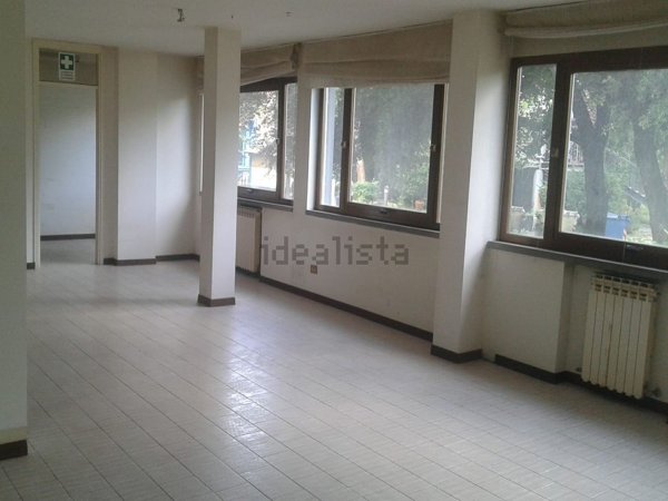 ufficio in vendita a Vinci in zona Sovigliana