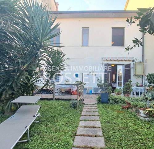 casa indipendente in vendita a Vinci in zona Sovigliana