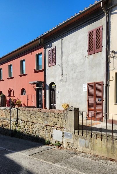 casa indipendente in vendita a Vinci