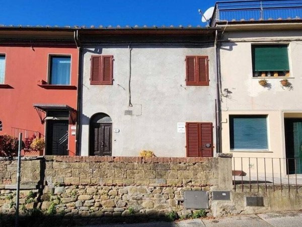 casa indipendente in vendita a Vinci
