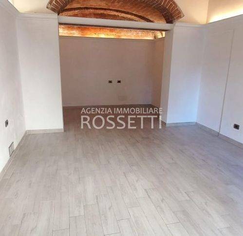 locale commerciale in vendita a Vinci