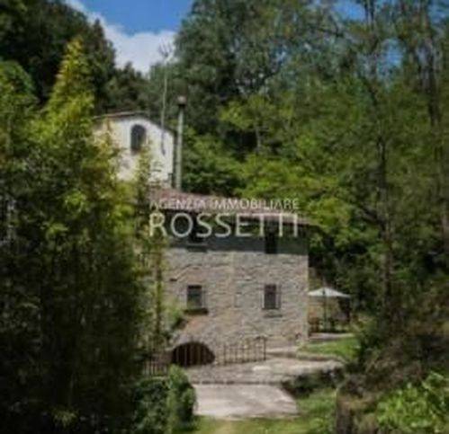 casa indipendente in vendita a Vinci