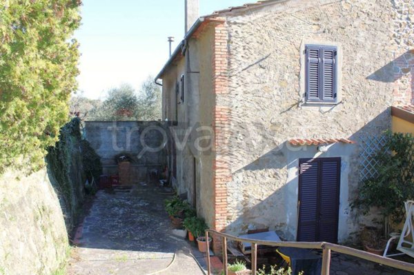 casa indipendente in vendita a Vinci in zona Sovigliana