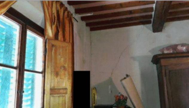 locale commerciale in vendita a Vinci in zona Collegonzi