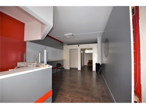 locale commerciale in vendita a Vinci in zona Sovigliana