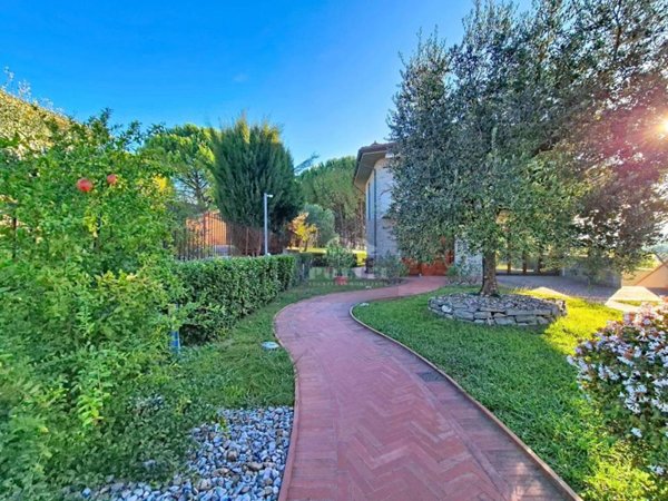 casa indipendente in vendita a Vinci in zona Sovigliana