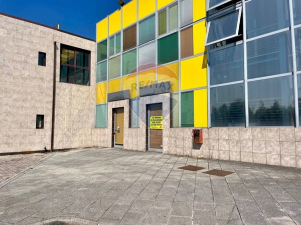 locale commerciale in vendita a Vinci in zona Sovigliana