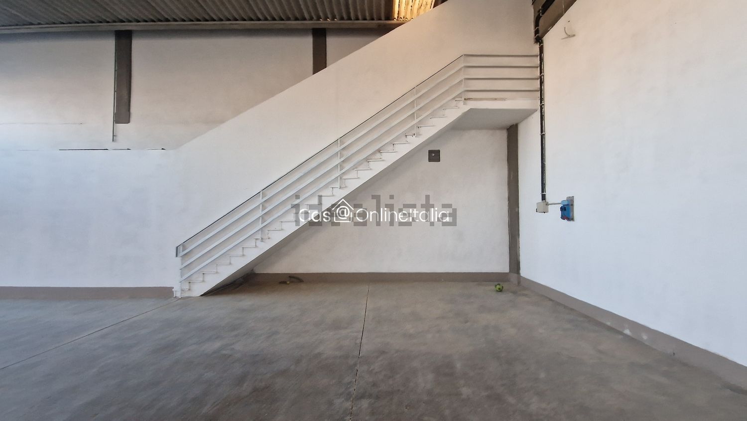 capannone in vendita a Vinci in zona Mercatale