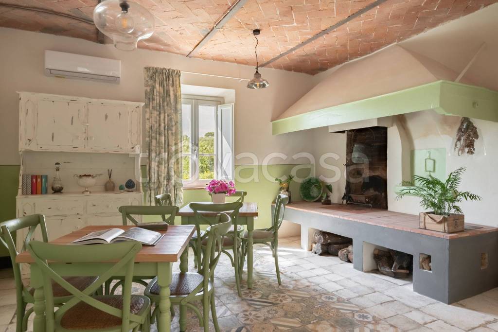 negozio in vendita a Vinci