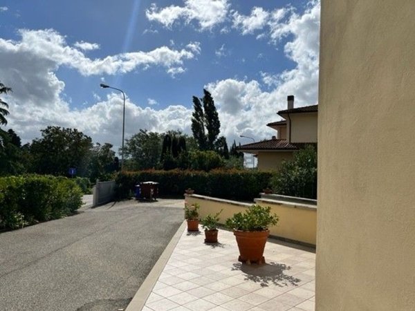 casa indipendente in vendita a Vinci