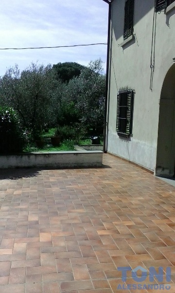 casa indipendente in vendita a Vinci in zona Sant'Ansano