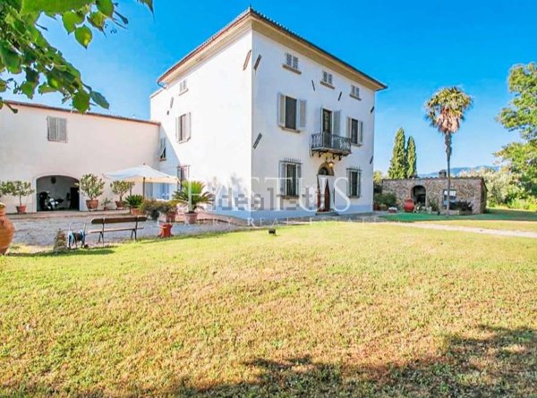 villa in vendita a Vinci