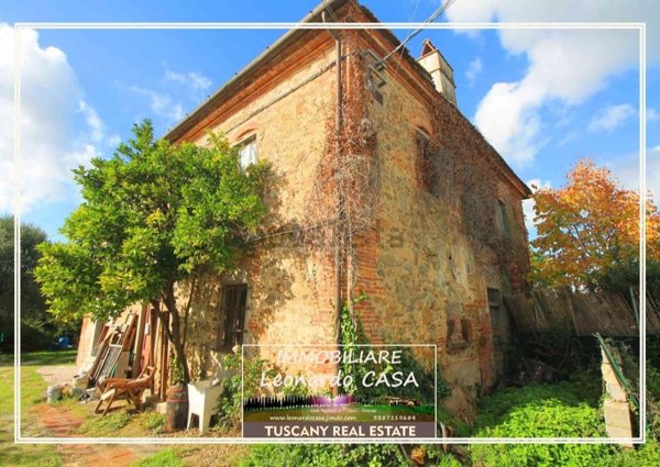 casale in vendita a Vinci