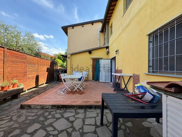 casa indipendente in vendita a Vinci
