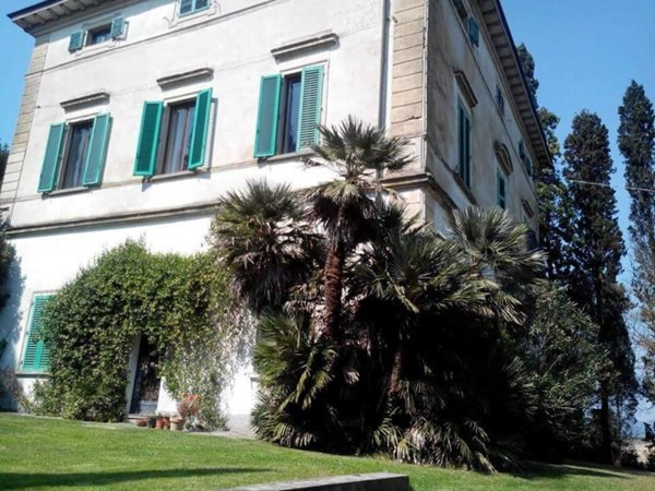 casa indipendente in vendita a Vinci