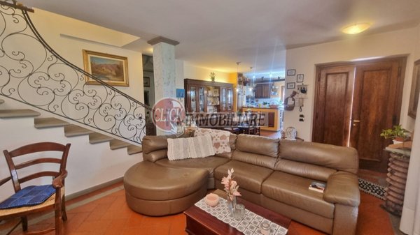 casa indipendente in vendita a Vinci