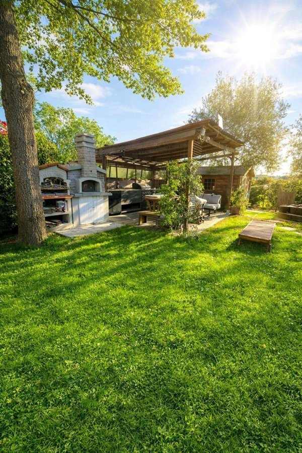 intera palazzina in vendita a Vinci