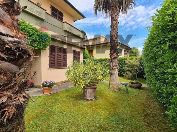 casa indipendente in vendita a Vinci
