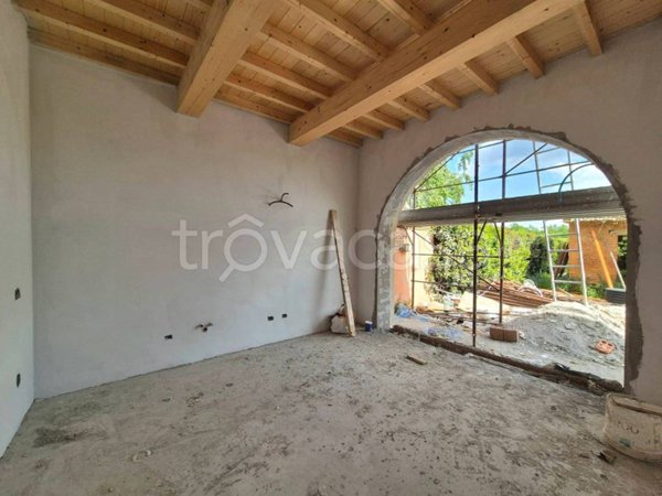 casa indipendente in vendita a Vinci