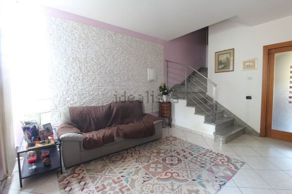 casa indipendente in vendita a Vinci in zona Spicchio