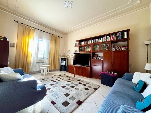 casa indipendente in vendita a Vinci in zona Vitolini
