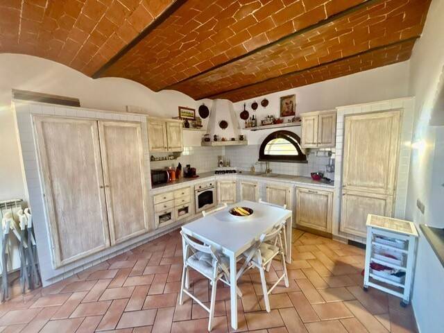 casa indipendente in vendita a Vinci