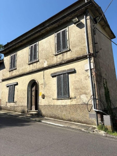 casa indipendente in vendita a Vinci