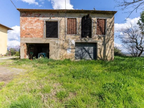 casa indipendente in vendita a Vinci