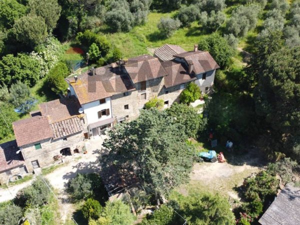 casa indipendente in vendita a Vinci