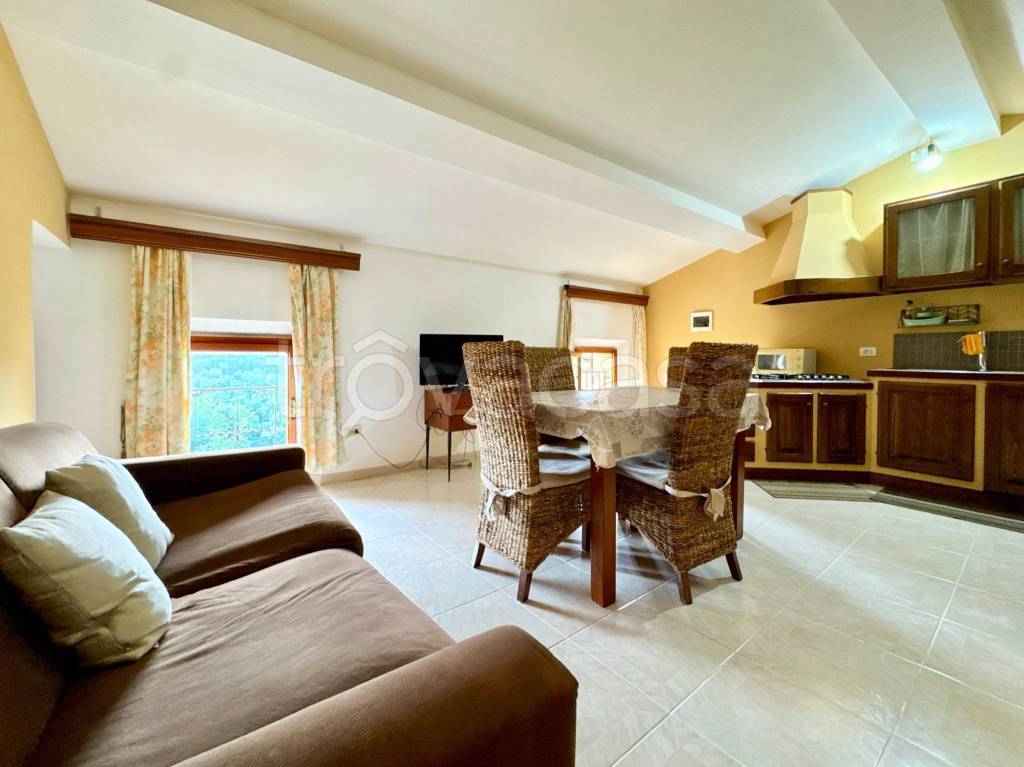 casa indipendente in vendita a Vinci