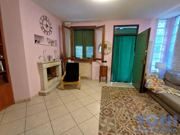 casa indipendente in vendita a Vinci in zona Spicchio