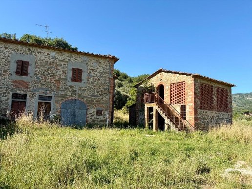 casa indipendente in vendita a Vinci