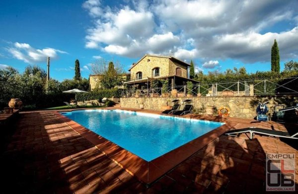 casa indipendente in vendita a Vinci in zona Toiano