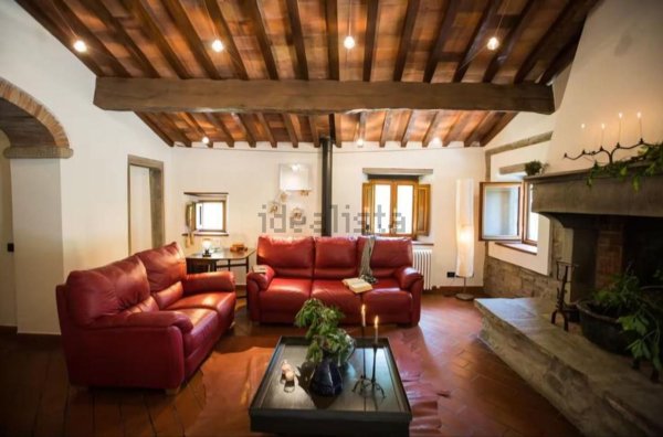 casale in vendita a Vinci in zona Anchiano