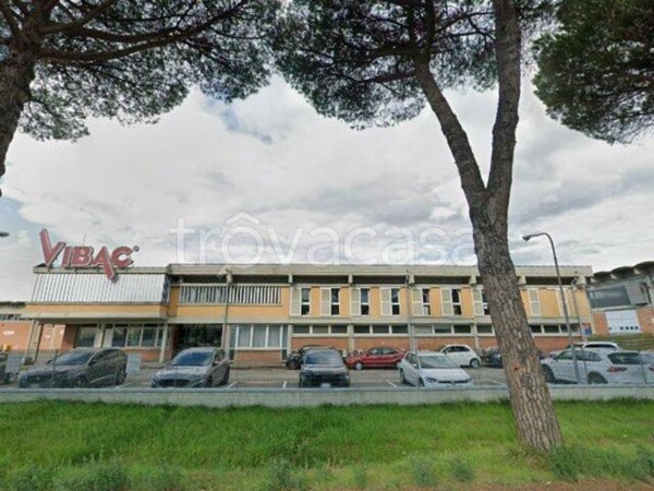 locale commerciale in vendita a Vinci in zona Mercatale