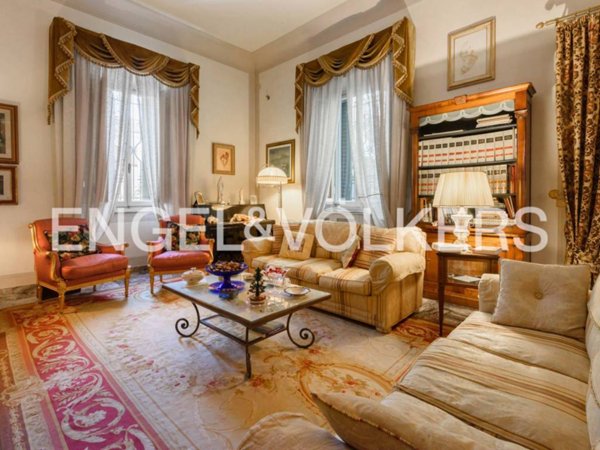 casa indipendente in vendita a Vinci