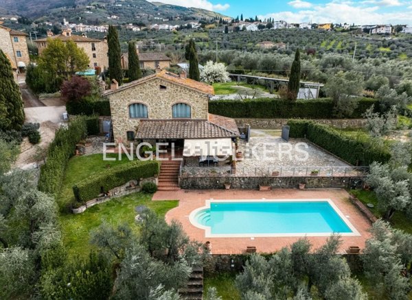 casa indipendente in vendita a Vinci in zona Faltognano