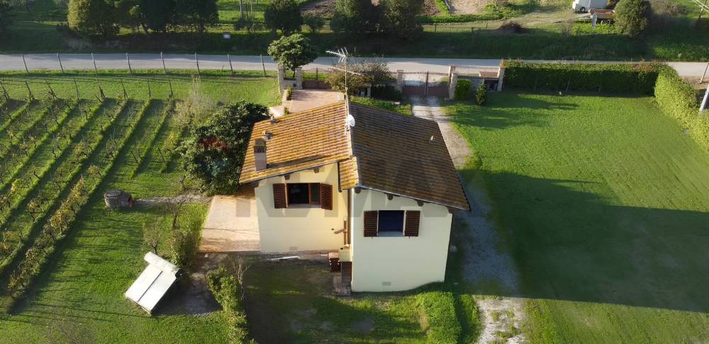 casa indipendente in vendita a Vinci in zona Piccaratico