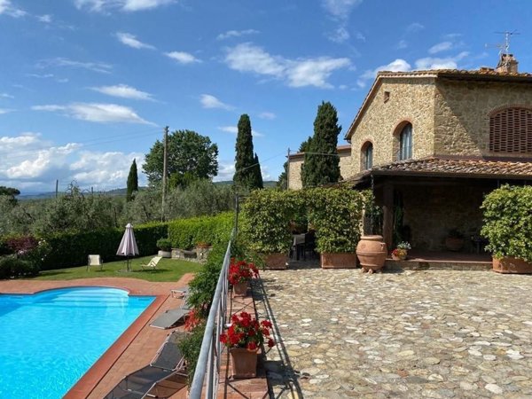 casa indipendente in vendita a Vinci
