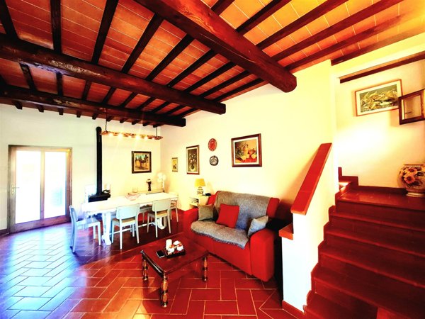 casa indipendente in vendita a Vinci in zona San Donato