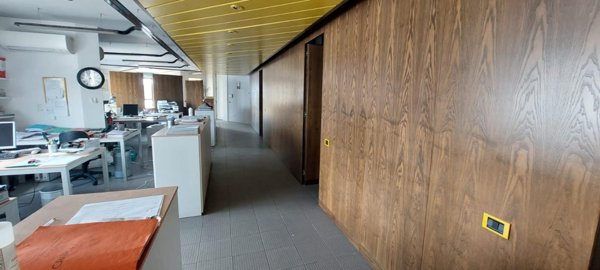 ufficio in vendita a Vinci in zona Sovigliana