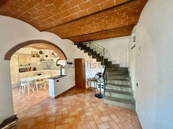 casa indipendente in vendita a Vinci in zona Sovigliana
