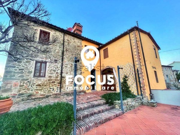 casale in vendita a Vinci