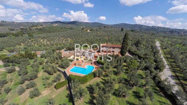 casa indipendente in vendita a Vinci in zona Faltognano