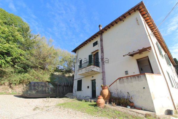appartamento in vendita a Vinci in zona Petroio
