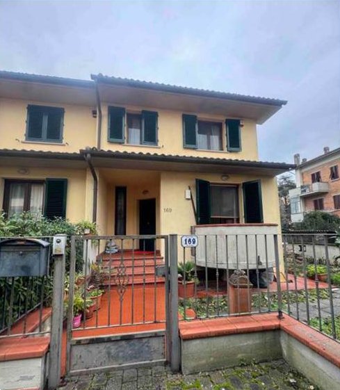 casa indipendente in vendita a Vinci in zona Sovigliana